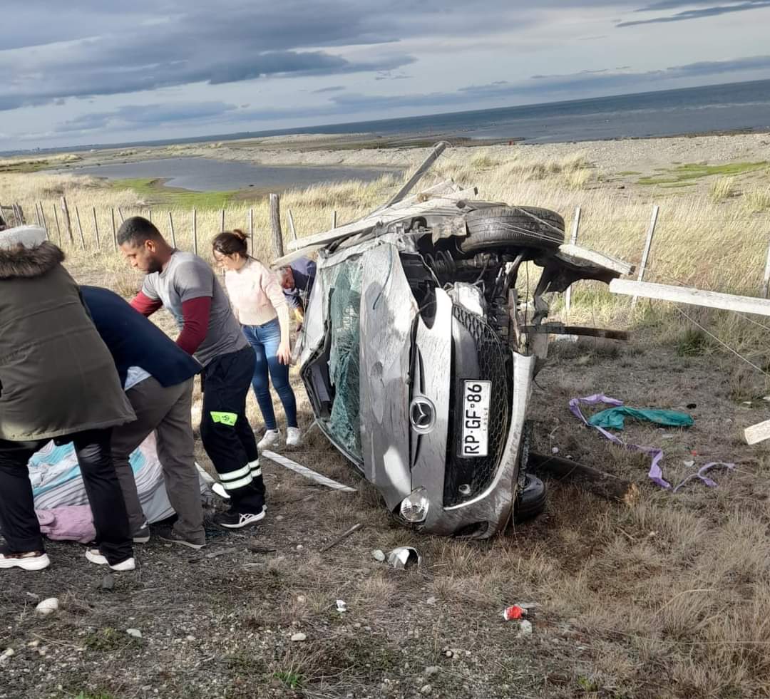 Una Mujer Y Su Hijo Resultaron Heridos En Violento Accidente De Transito La Voz Del Estrecho 7830